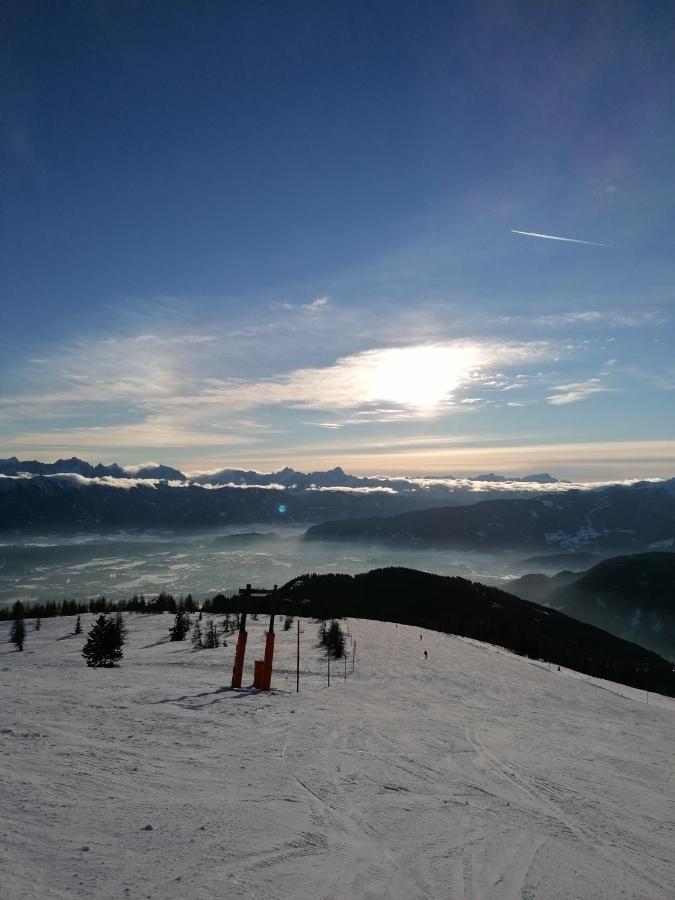 Gerlitzen Ferienappartement Paul Im Ski- Und Wandergebiet, Kanzelhoehe, Ossiacher See Deutschberg Bagian luar foto